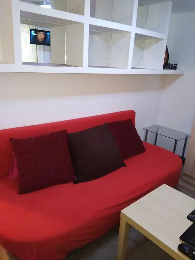 Friendly House - Self Check-In Apartment Bucharest Homestay