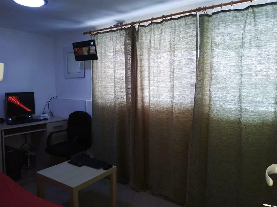 Friendly House - Self Check-In Apartment Bucharest Romania